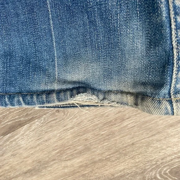 7 For All Mankind Boy Cut Faded Blue Jeans Size 26 - Picture 12 of 12